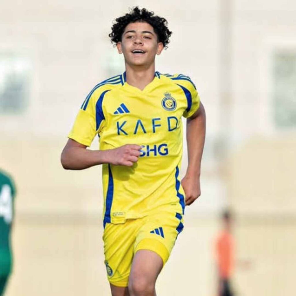 كريستيانو جونيور ابن رونالدو ويكيبيديا كم عمره