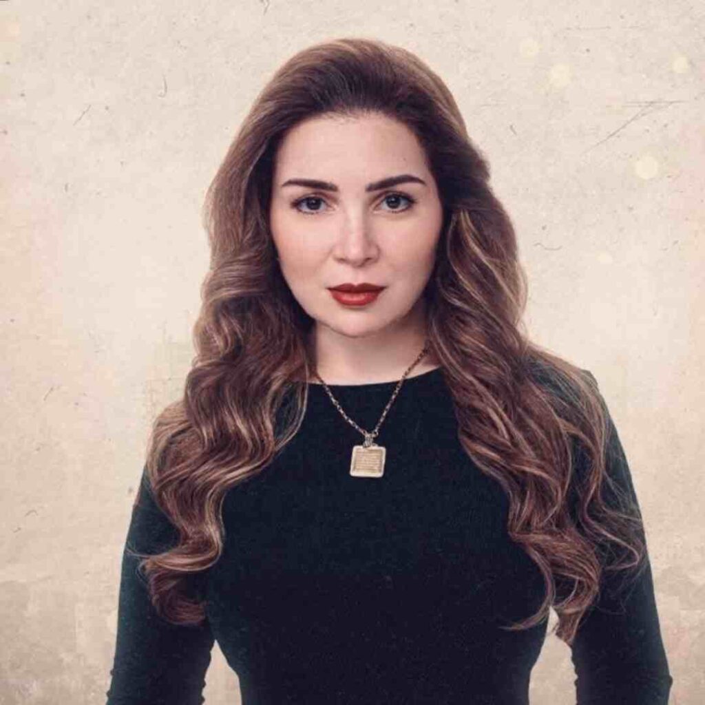 مي عز الدين وزوجها، كم عمرها، ديانتها، جنسيتها، السيرة الذاتية