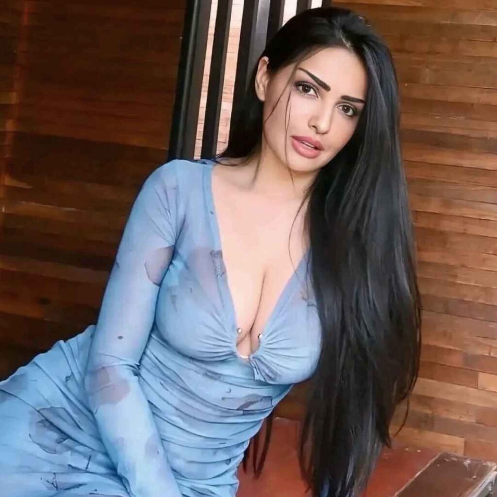 من هي هند القحطاني