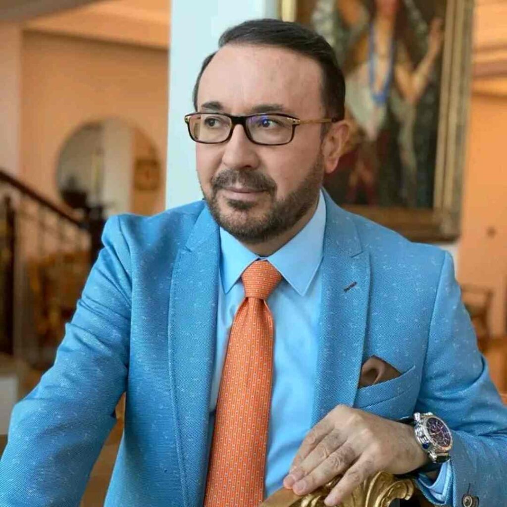 فيصل القاسم ديانته جنسيته عمره زوجته انستقرام معلومات عنه