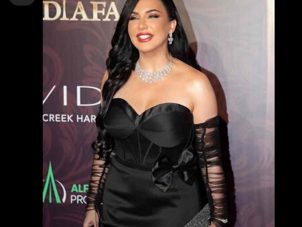 سلاف فواخرجي ديانتها عمرها جنسيتها زوجها انستقرام معلومات عنها