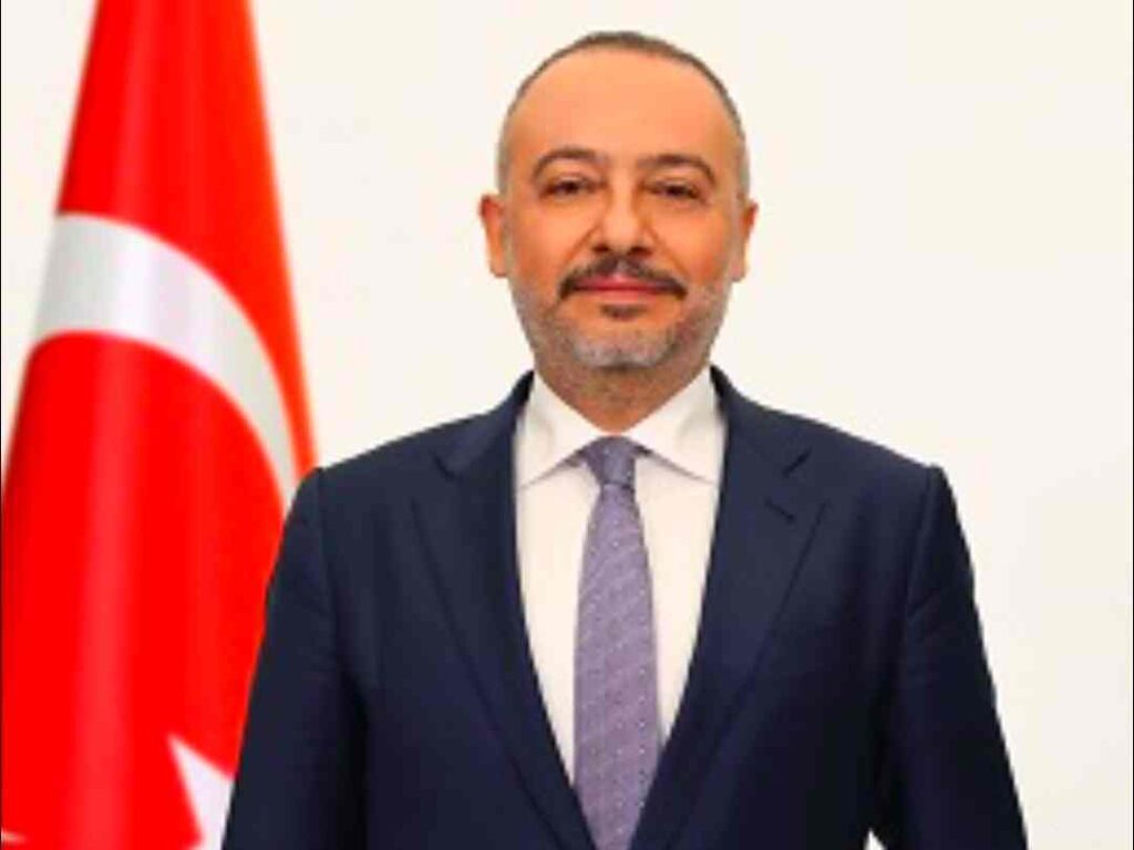 نوح يلماز ويكيبيديا — من الاستخبارات إلى قلب الدبلوماسية التركية