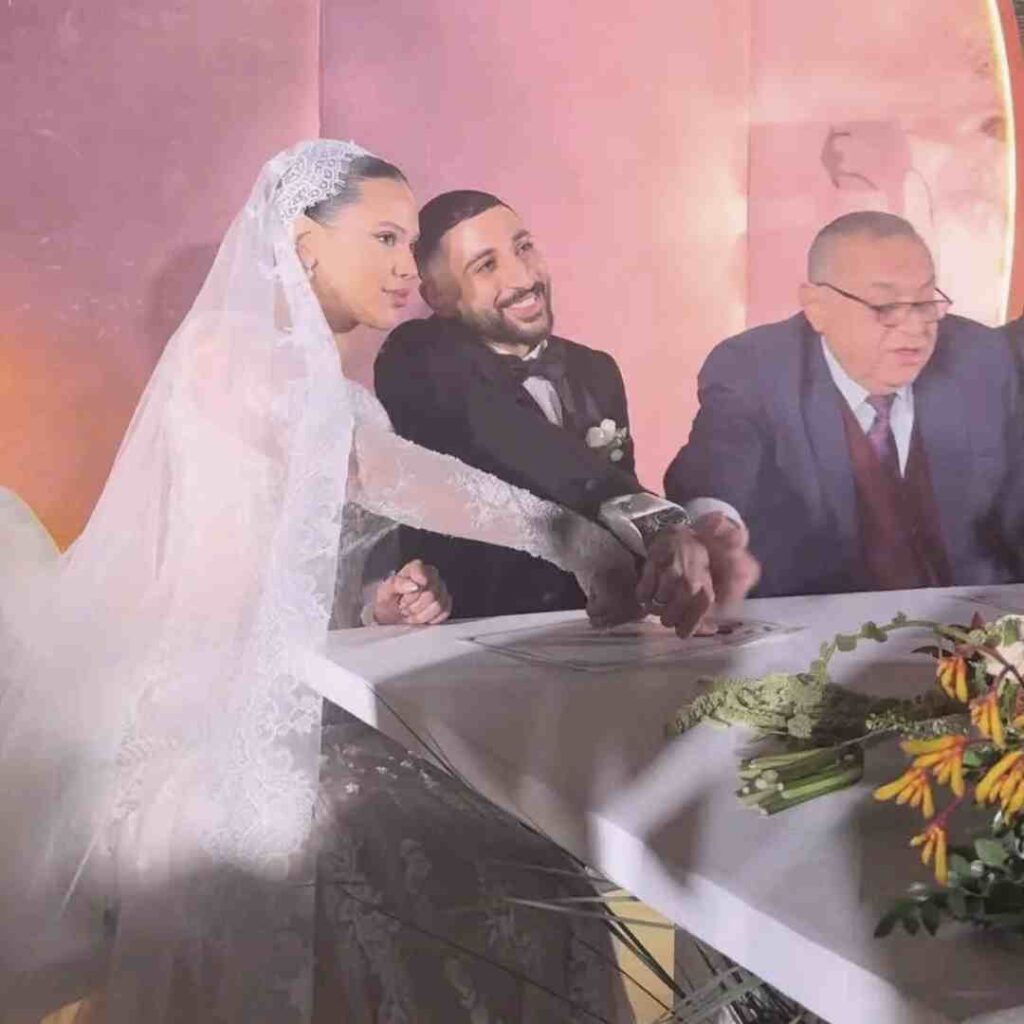 من هي منى هشام الجوهري وزوجها