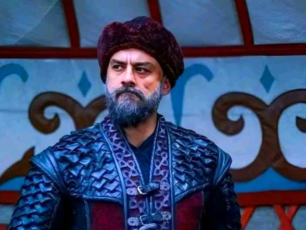 الممثل التركي كانبولات جوركيم أرسلان