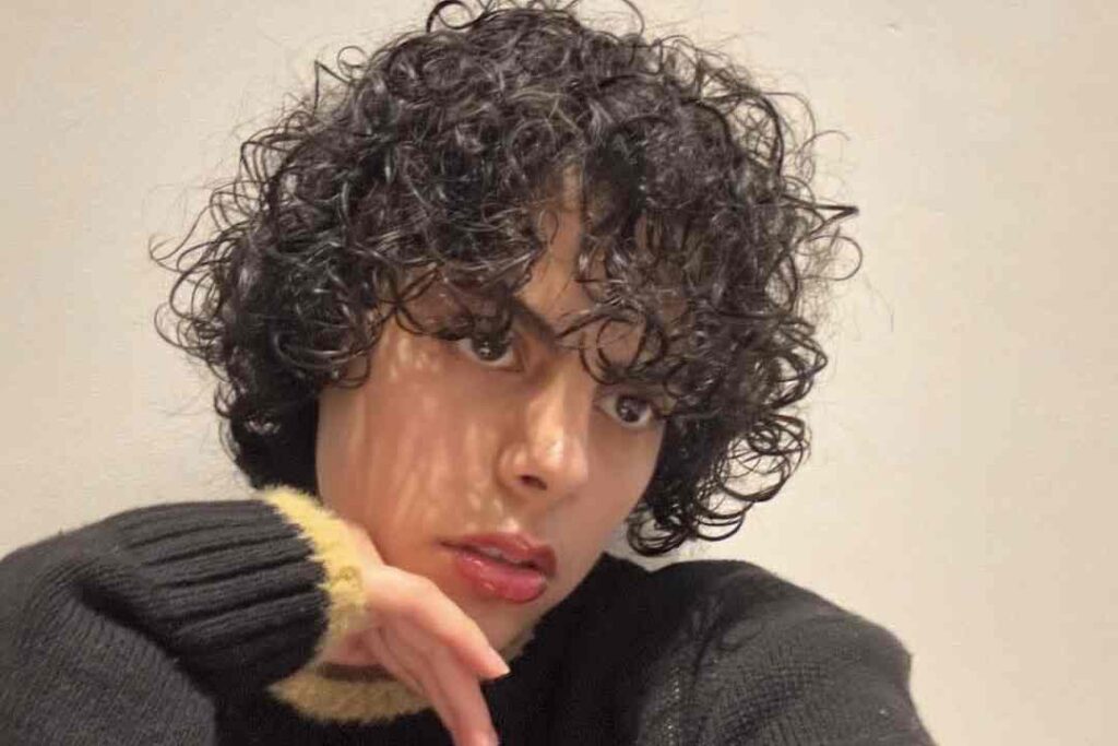 من هي طرفة الشريف ويكيبيديا، من اي قبيلة كم طولها مواليد كم السيرة الذاتية