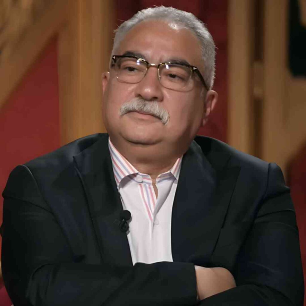 من هو ابراهيم عيسى ويكيبيديا كم عمره، ديانته