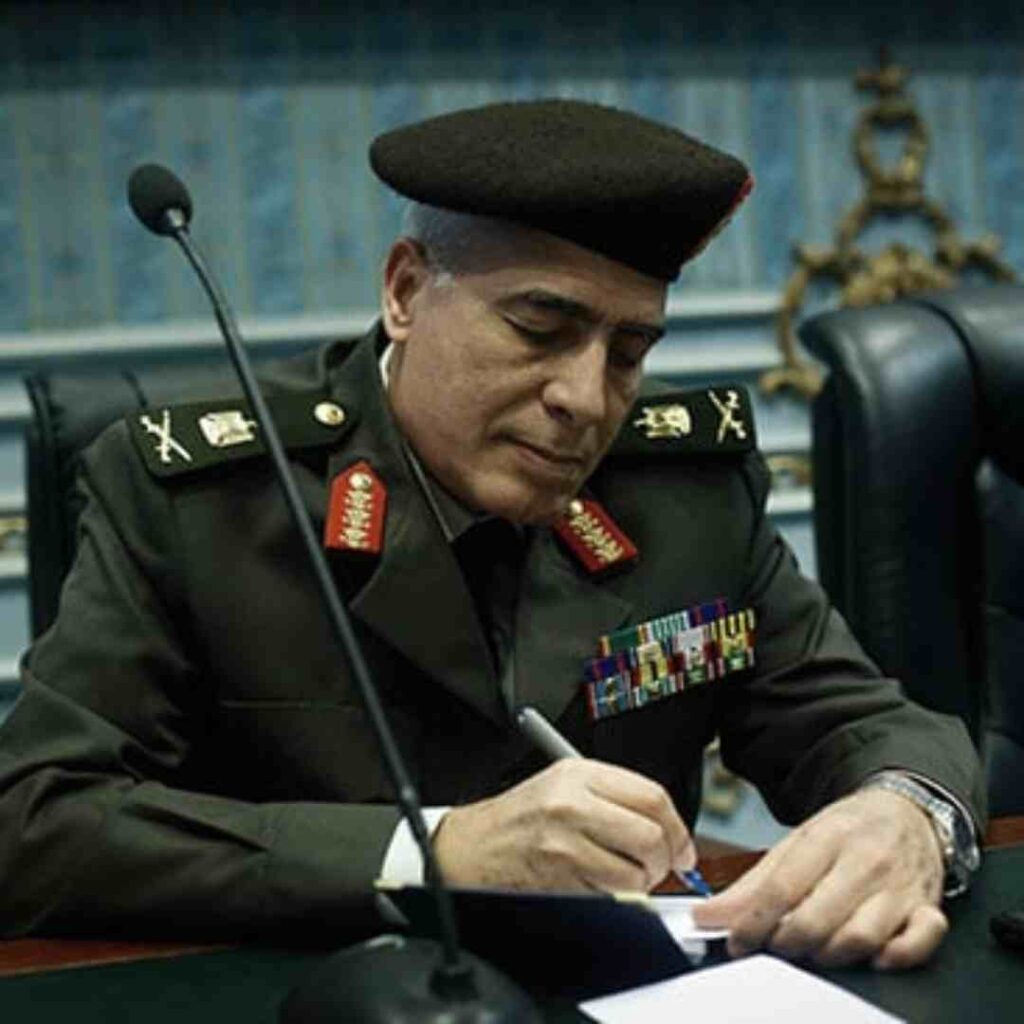 من هو ممدوح شاهين ويكيبيديا السيرة الذاتية: حقائق كاملة عن المنتج المصري