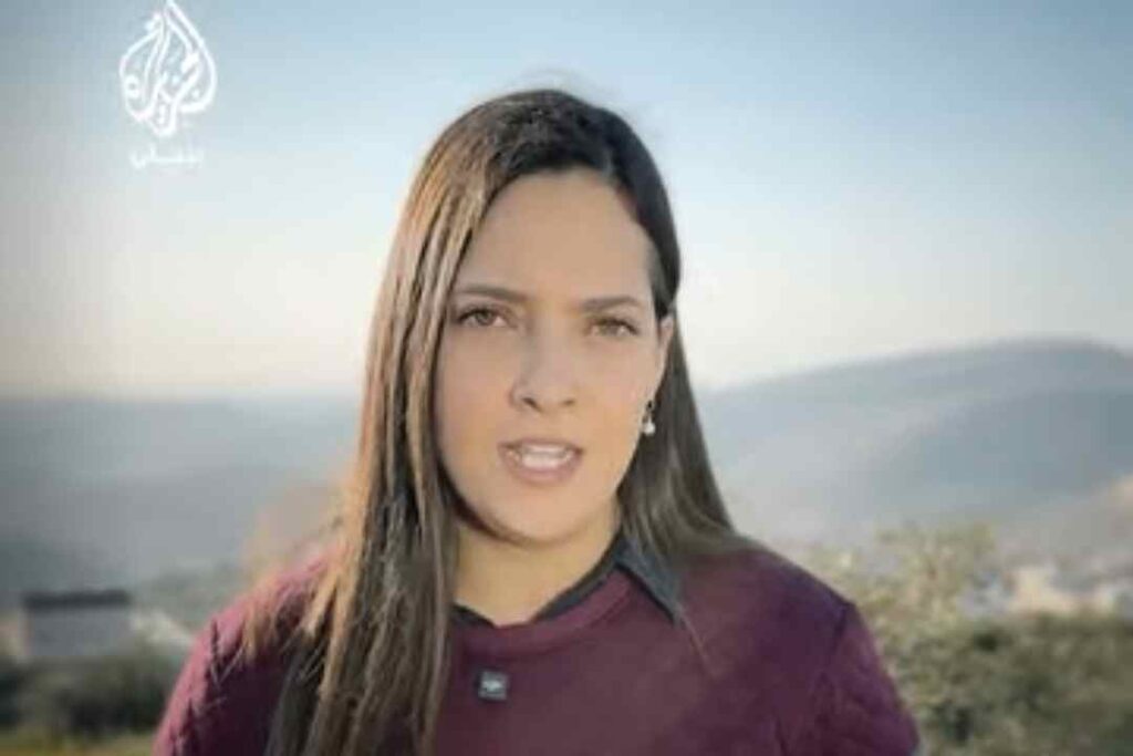 فاطمة خمايسي ديانتها، جنسيتها، من هو زوجها، فاطمة خمايسي السيرة الذاتية كم عمرها