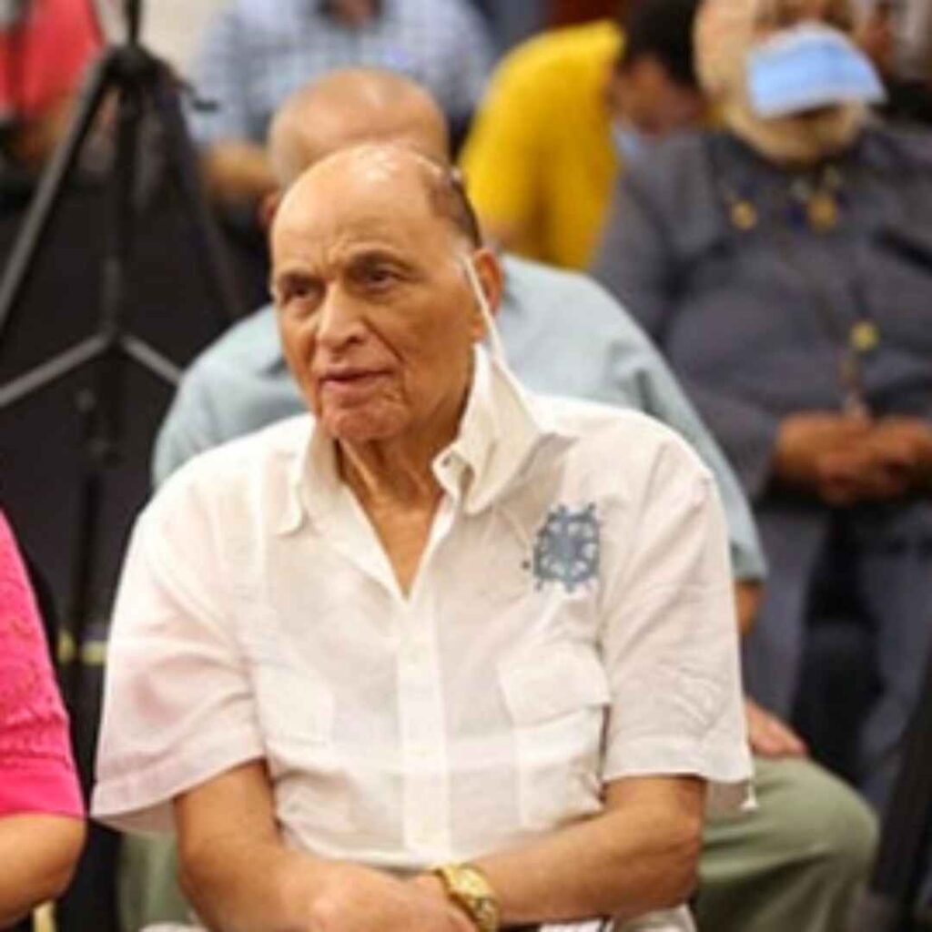 عادل حسني ويكيبيديا: قصة المنتج المصري الذي جمع بين ألمانيا والقاهرة وإلهام شاهين